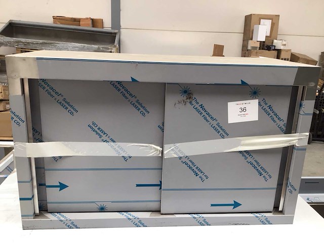 Rvs hangkast - afbeelding 1 van  3