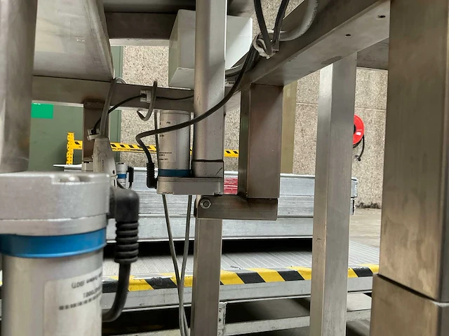Rvs heftafel - afbeelding 4 van  6