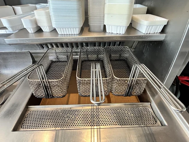 Rvs industriële friteuse perfecta - afbeelding 13 van  17