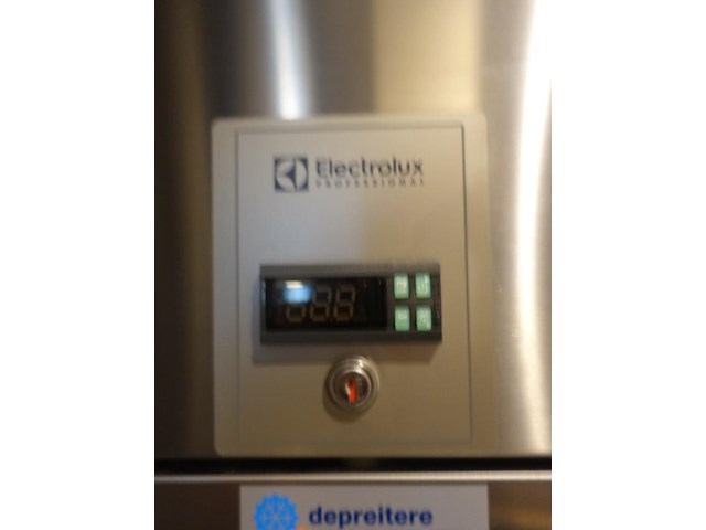Rvs koelkast electro lux - afbeelding 2 van  4