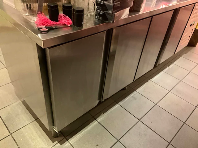 Rvs koelwerkbank saro counter 323-1072 - afbeelding 7 van  11