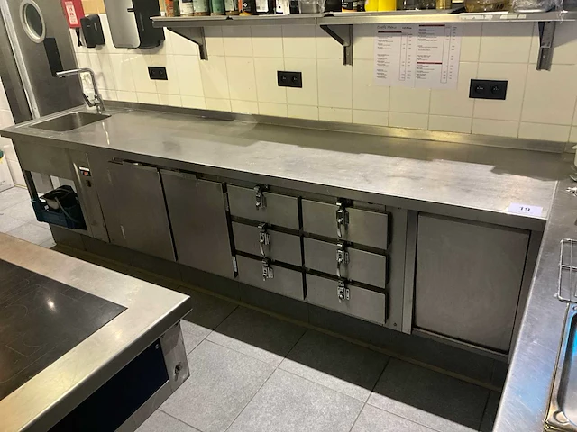 Rvs koelwerkbank - afbeelding 1 van  13