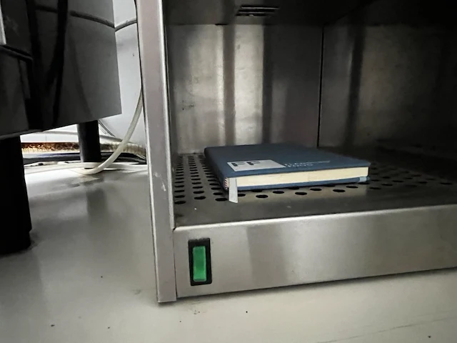 Rvs kopjesverwarmer - afbeelding 2 van  3