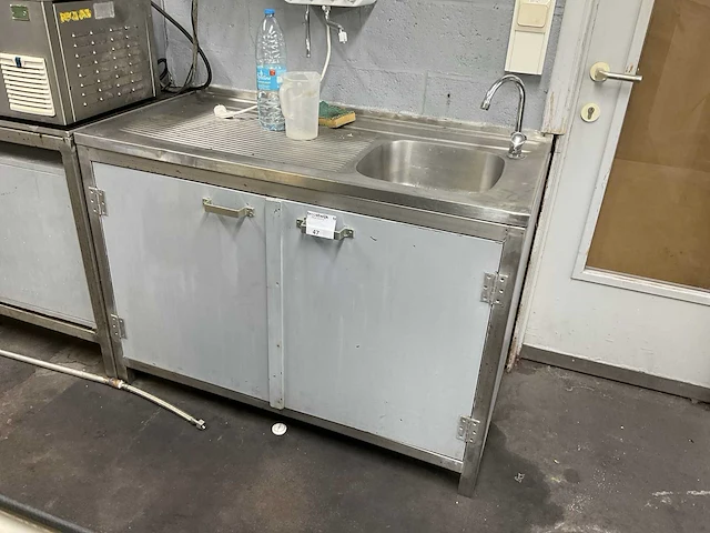Rvs laboratorium werktafel (2x) - afbeelding 2 van  3