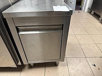 Rvs ladekast + inhoud - afbeelding 1 van  3