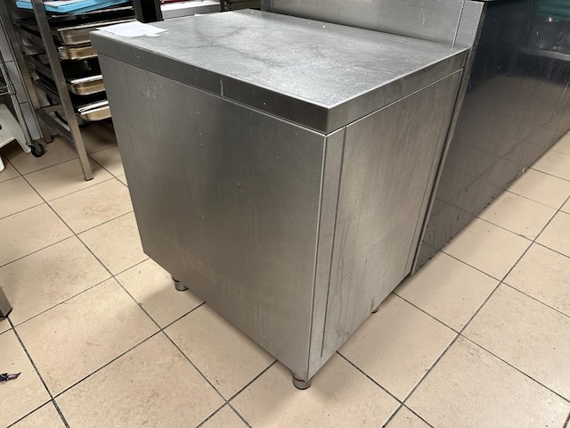 Rvs ladekast + inhoud - afbeelding 3 van  3