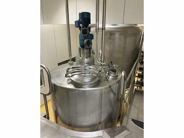 Rvs mengketel 2000 liter inhoud siersema ft-t02 - afbeelding 4 van  17