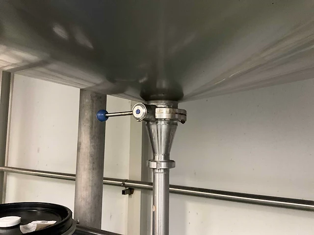 Rvs mengketel 5 ton inhoud - afbeelding 12 van  16