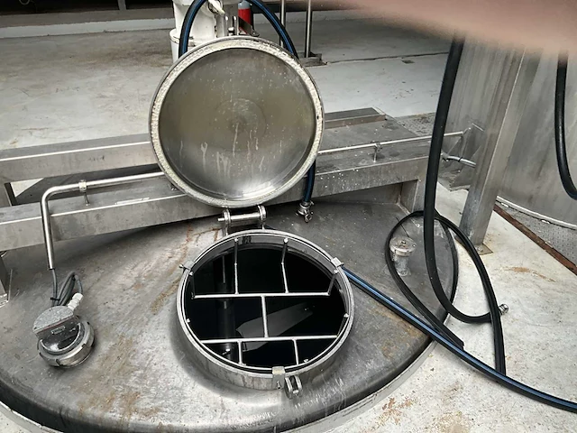 Rvs mengketel 5 ton inhoud - afbeelding 6 van  17