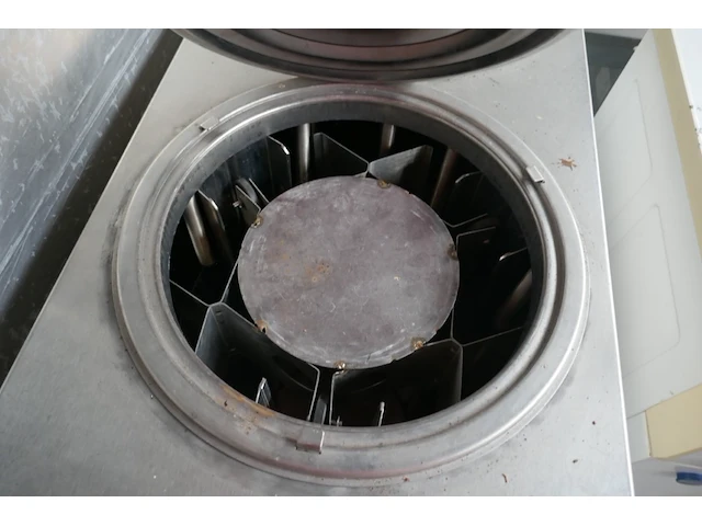 Rvs mobiele bordenwarmer op wieltjes - afbeelding 4 van  7