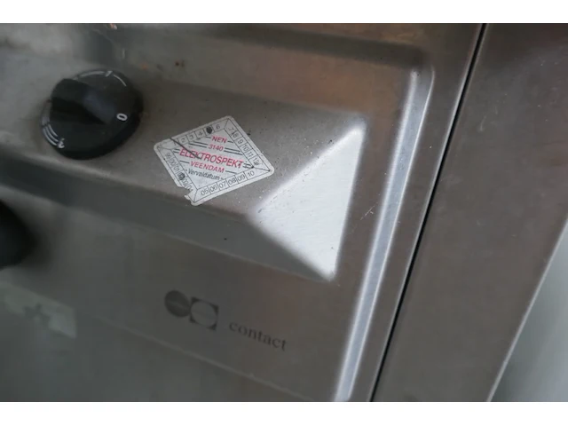 Rvs mobiele bordenwarmer op wieltjes - afbeelding 6 van  7