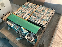 Rvs patio clips (1550×) - afbeelding 1 van  9