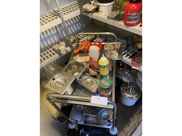 Rvs plateauwagentje met inhoud - afbeelding 2 van  5