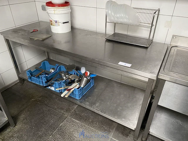 Rvs tafel - afbeelding 1 van  1