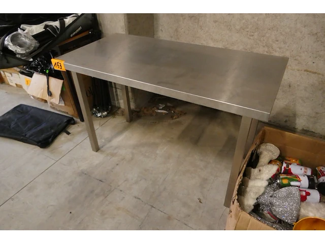 Rvs tafel - afbeelding 2 van  3