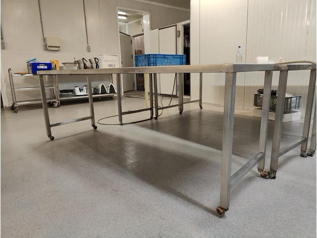 Rvs verrijdbare werkafel - afbeelding 1 van  4