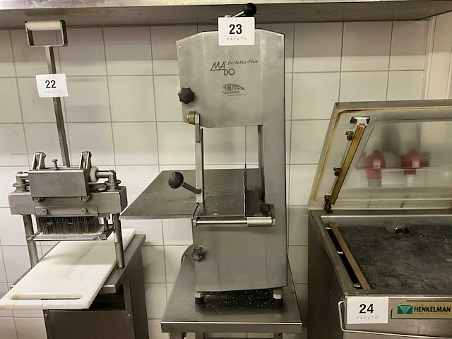Rvs vlees/bernzaagmachine mado perfekta-plus - afbeelding 1 van  5