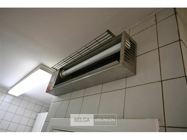Rvs vliegenval electrisch met lamp 75x11x20 - afbeelding 2 van  2