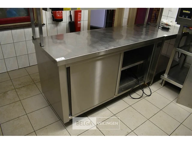 Rvs warmte werkbank met chefrek 2 schuifdeuren 160x70x85/156 - afbeelding 2 van  3