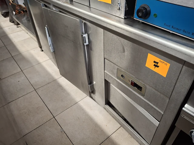 Rvs werkbank met 2 deuren - afbeelding 2 van  4