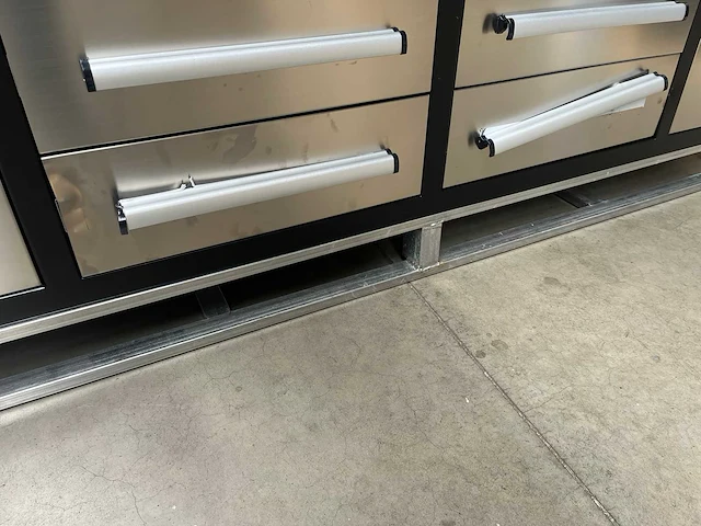Rvs werkbank - afbeelding 9 van  20