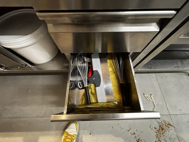 Rvs werkstation - afbeelding 5 van  7