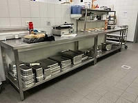 Rvs werktafel (2x) + hendi toaster - afbeelding 1 van  8