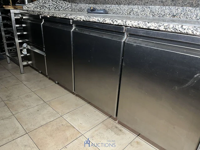 Rvs werktafel en saladette diamond - afbeelding 6 van  8