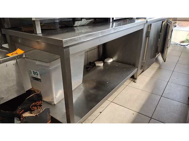 Rvs werktafel met bodemschap - afbeelding 1 van  4