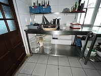 Rvs werktafel met rvs staanrek