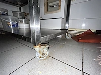 Rvs werktafel met rvs staanrek - afbeelding 3 van  5