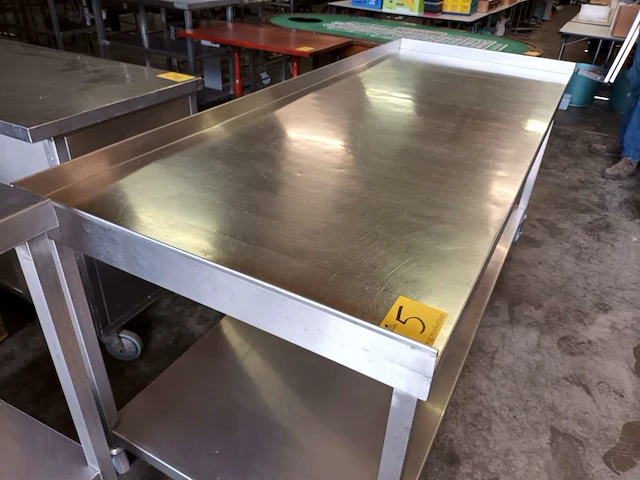 Rvs werktafel op wielen met onderblad - afbeelding 4 van  4