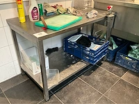 Rvs werktafel voorzien van 1 legger