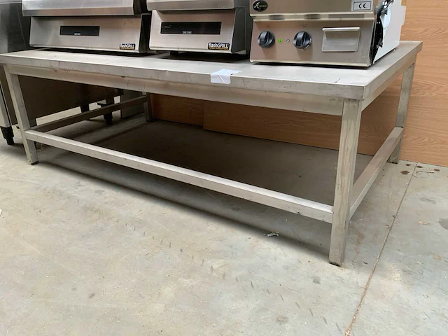 Rvs werktafel - afbeelding 1 van  4