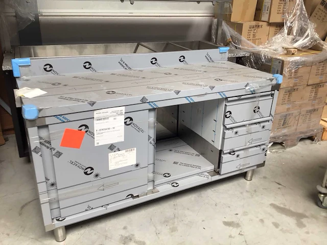 Rvs werktafel - afbeelding 1 van  6