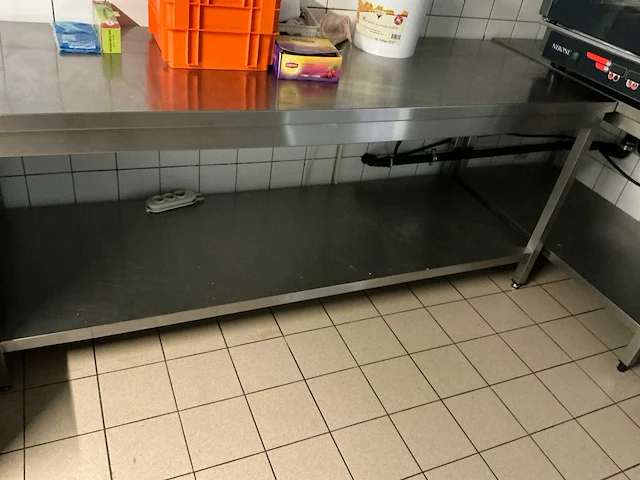 Rvs werktafel - afbeelding 1 van  4