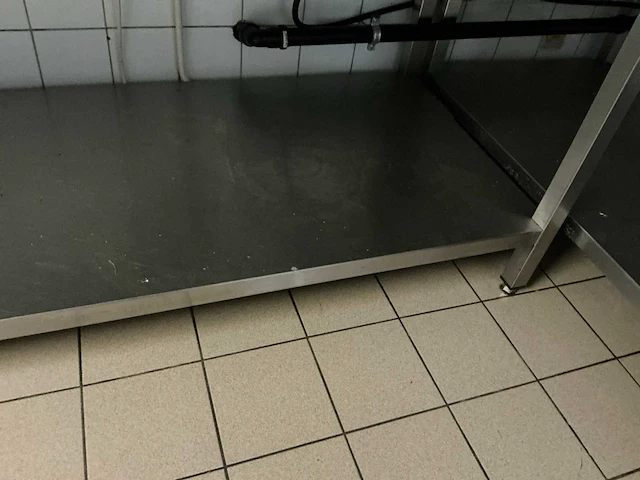 Rvs werktafel - afbeelding 4 van  4