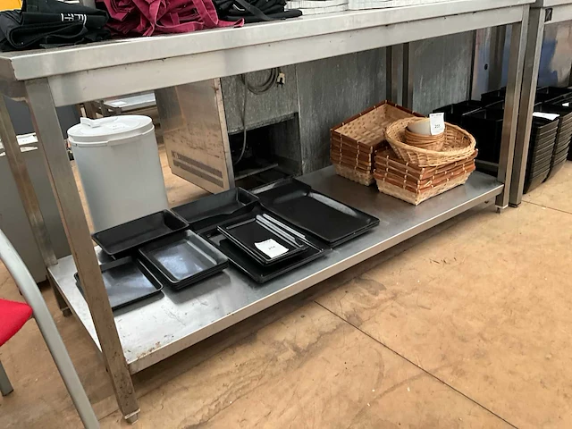 Rvs werktafel - afbeelding 1 van  2