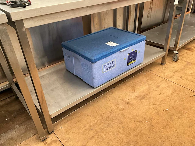 Rvs werktafel - afbeelding 1 van  2