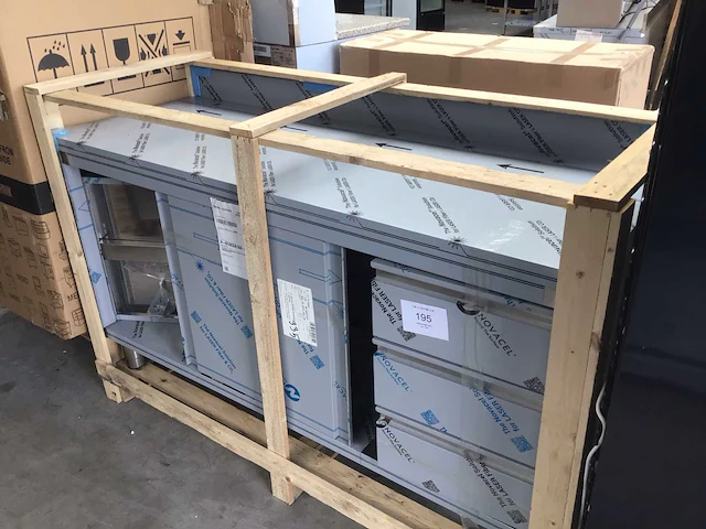 Rvs werktafel - afbeelding 1 van  4