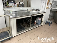 Rvs werktafel - afbeelding 1 van  3