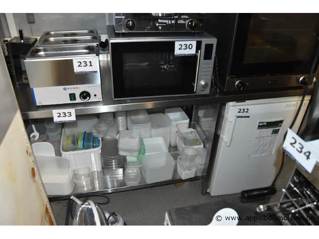 Rvs werktafel - afbeelding 1 van  1