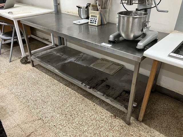 Rvs werktafel - afbeelding 1 van  4