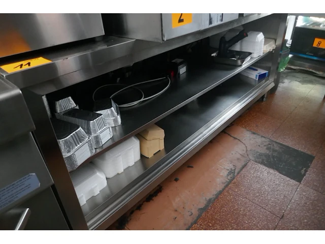 Rvs werktafel - afbeelding 1 van  3