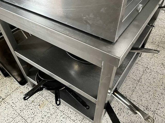 Rvs werktafel - afbeelding 2 van  4