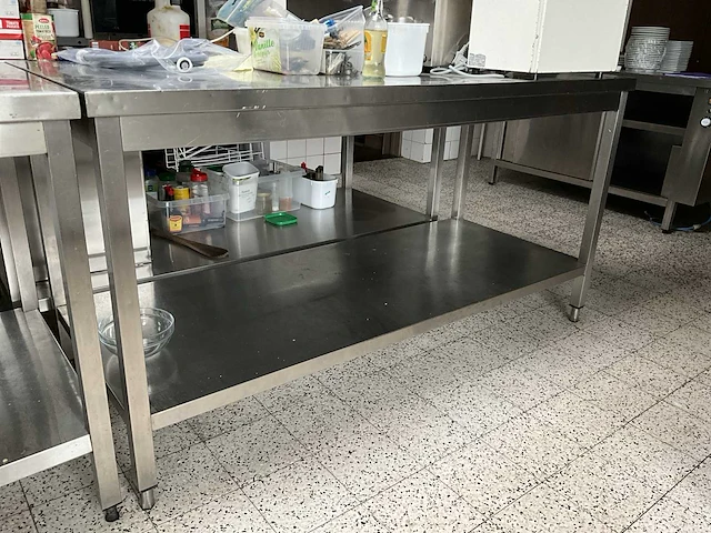 Rvs werktafel - afbeelding 1 van  3
