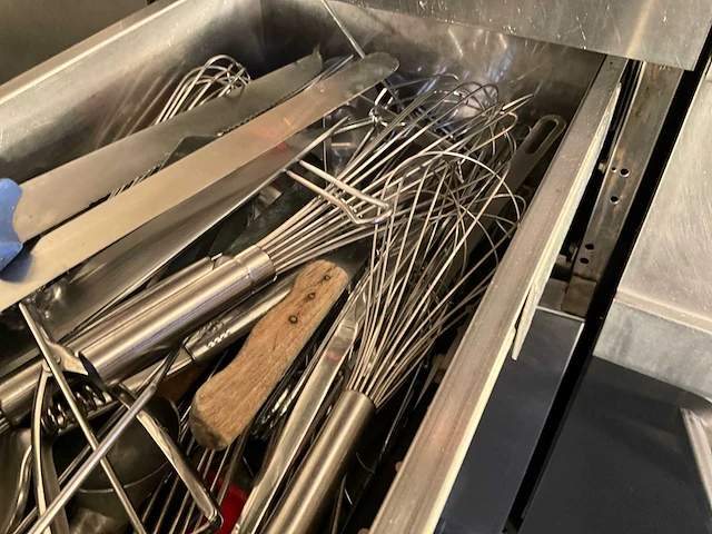 Rvs werktafel/bijzettafel/kast rosinox - afbeelding 13 van  15