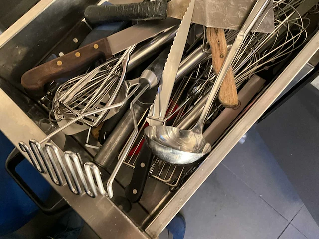 Rvs werktafel/bijzettafel/kast rosinox - afbeelding 15 van  15