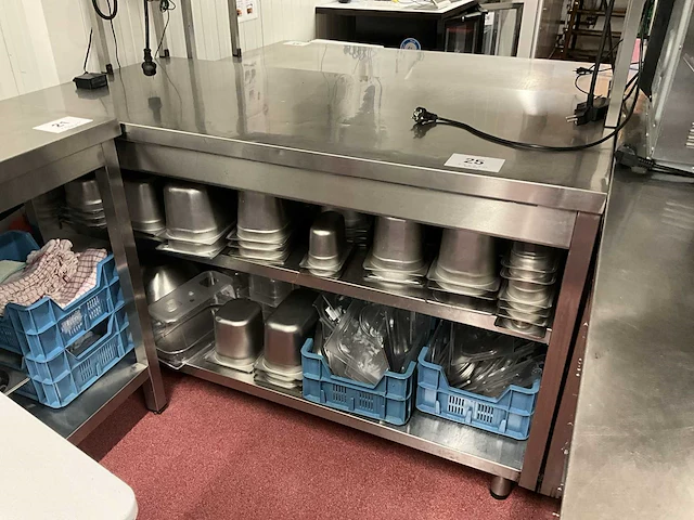 Rvs werktafel/kast - afbeelding 1 van  3