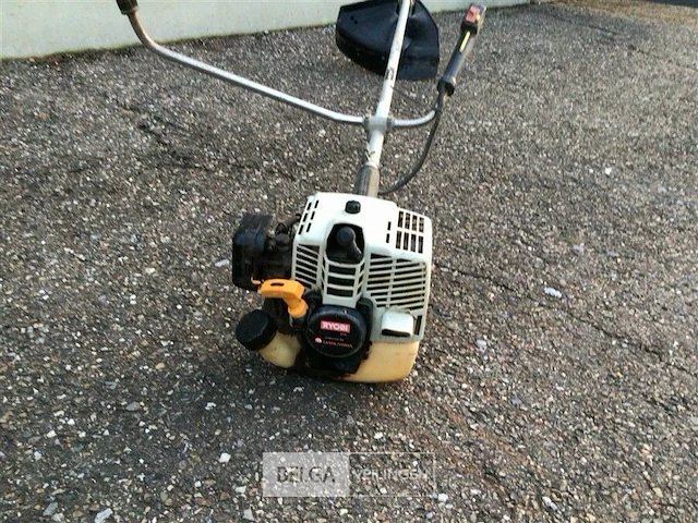 Ryobi benzine bosmaaier pbc-3243m - afbeelding 2 van  4